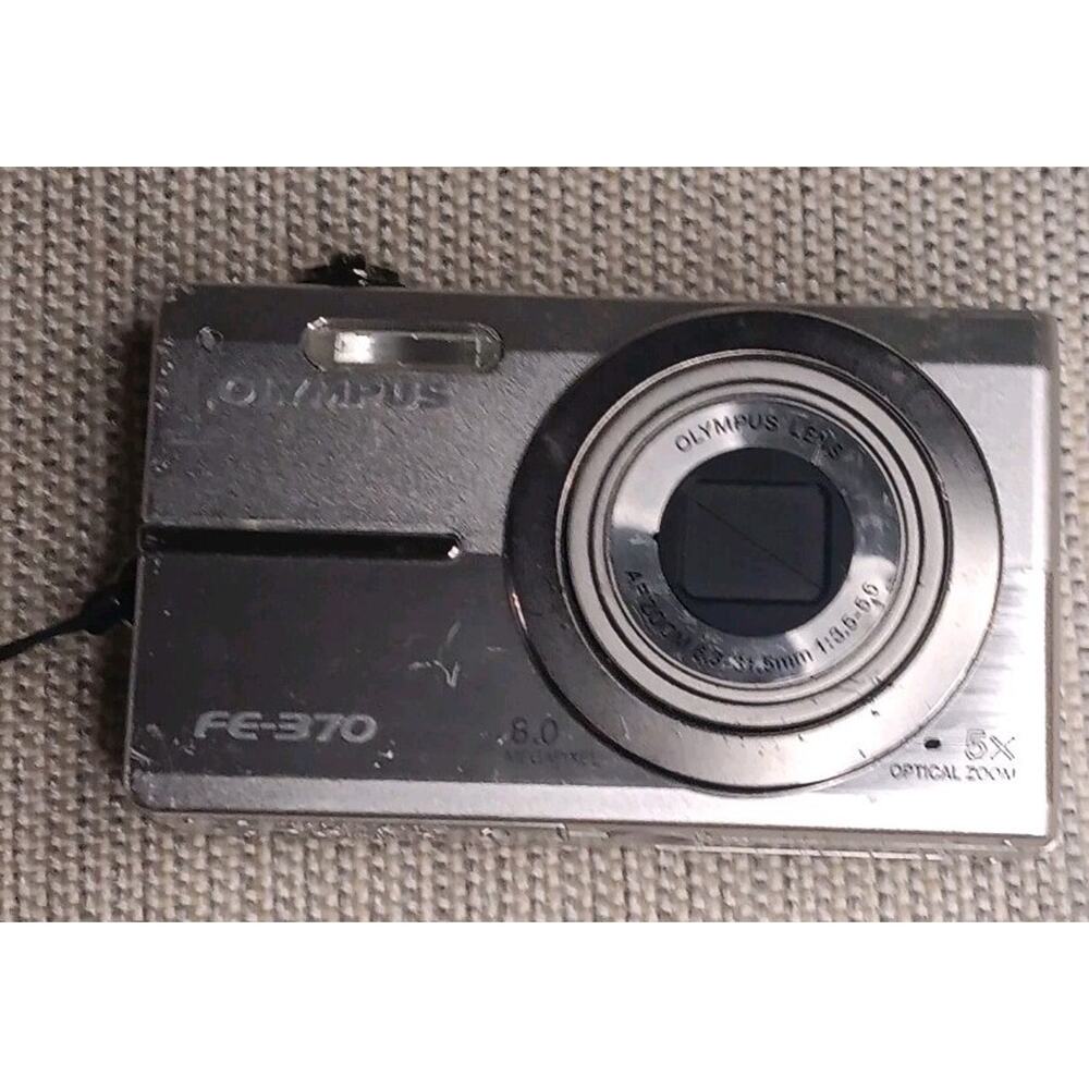 Olympus FE-370 8.0MP Compact Digital Camera 5x Zoom Built-in Flash Silver